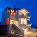 Lemoni Luxury In Front Of The Sea * Kechries