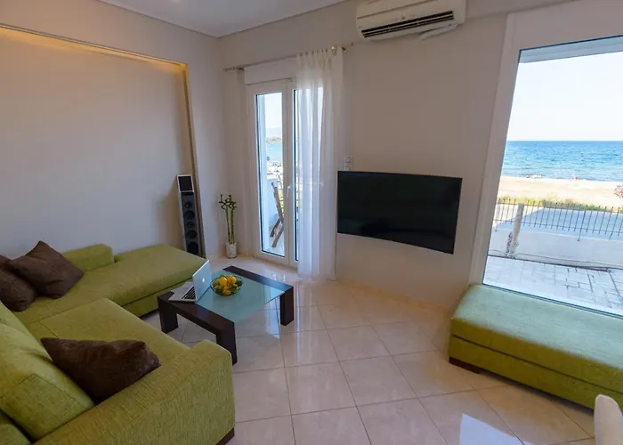 Lemoni Luxury In Front Of The Sea *