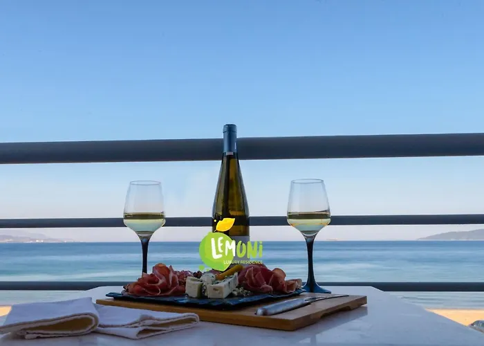 Lemoni Luxury In Front Of The Sea 别墅 Kechries